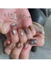 アトリエ プラス リム(atelier +LIM)/肌馴染みのいいくすみカラー