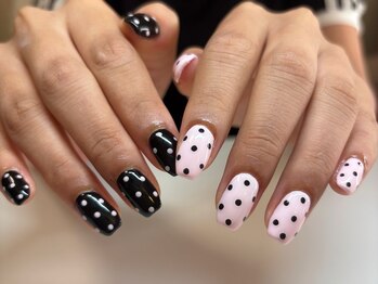 モイ(moi)/asymmetry dot nail