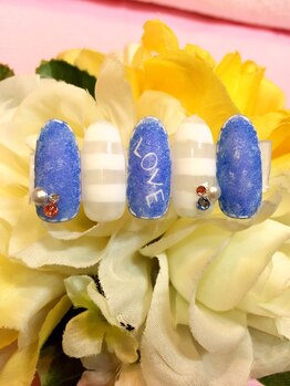 ファミーユ デ グラシュ ネイル(Famille des gracieux nail)/デニムネイル