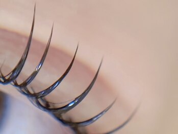 アイリーン(Eyeleen)/高濃度トリートメント仕上げ