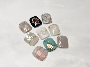 ルミュドゥプレシャス(LEMIEUX de precious)の写真/人気のフットネイルもご用意♪自爪の健康を第一に考えた施術でモチ◎夏のお洒落は足元から華やかに☆