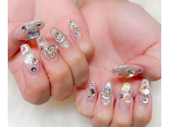 キラキラパーツネイル