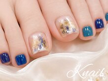 ケイネイル(Knail)の雰囲気（サンダルの季節到来！大人デザインで上品な華やかを足元に…）