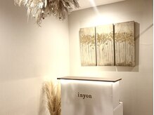 イニョン(inyon)の雰囲気（可愛い落ち着いた店内）