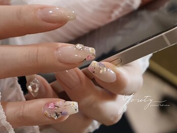 ユーティーネイル(Youty Nail)/小花柄デザイン