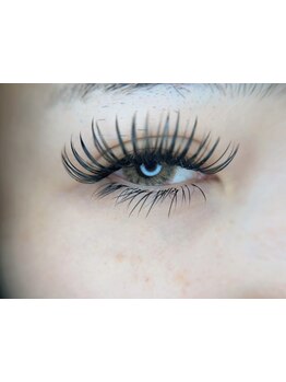 ボリュームのある目元にしたい