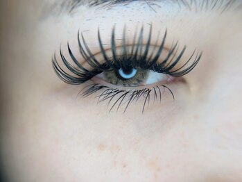 エミナル(eminal)の写真/バインドロックや下まつ毛のつけ放題が得意◎長さは15mmまで対応可能◎ぱっちりとした華やかな目元へ♪