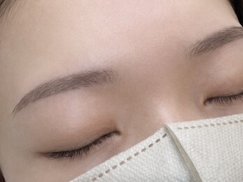 アールプラス 新宿(ar+)/眉毛ワックス　担当:miki
