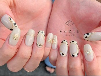 アニマル柄ネイル