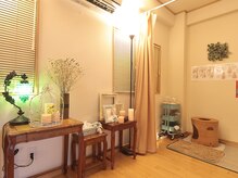 夢みるよもぎ蒸し ハーブコンシェルジュ/落ち着いた店内