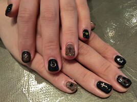 ハートとクロスシースルーネイル