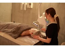 アム バイ オーキッド 代々木公園(UM by ORCHID)/ニキビ改善・シミ改善・毛穴