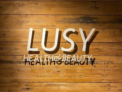 LUSY health&beauty　三日月店