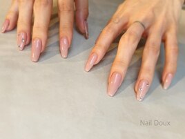 上品ピンクネイル