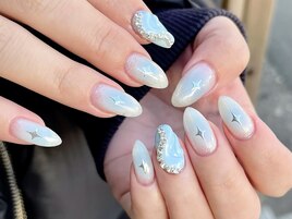 水色チークネイル