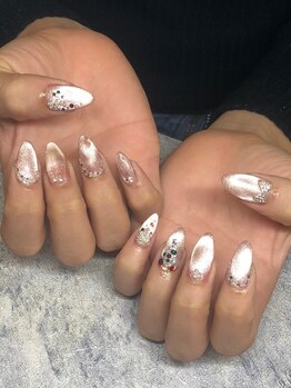 モレリア(morelia)/マグネットネイル