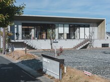 カドレ(Cadre)の雰囲気（大府市柊山にあるオシャレなコンクリート造りの店舗の整体）