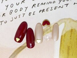 スタッズハートネイル