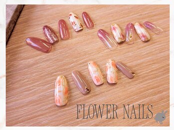 【フラワーネイル】