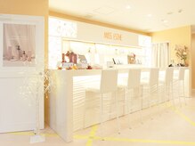オリビア 幕張店