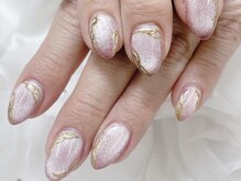 ハニービービー(Honey Bee Bee)/ピンクマグネットネイル