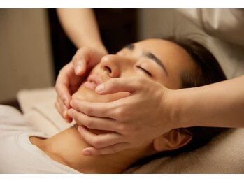 アモール 代々木(amor)/ヒト幹細胞　フェイシャル