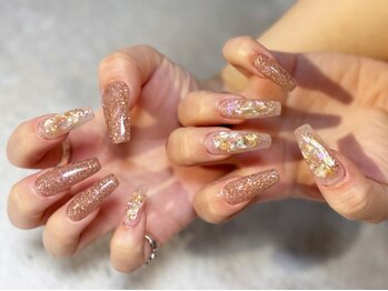 プアド(PUADO)の写真/【歴12年のベテランネイリストがお悩み解決☆】可愛いネイルで毎日Happy&パラジェルベースで通う度美爪に◎