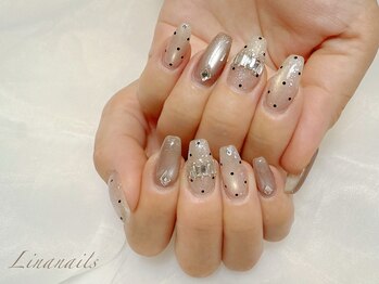 リナ ネイル(Linanails)の写真/大人の指先を、上品に美しく。