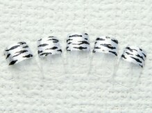 プライベートサロン イース/ゼブラ柄