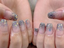 プライズアイリス アイラッシュ 池袋東口店(prize Iris eyelash)/ラメグラデーションネイル