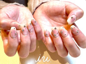 アイユー 千葉(iu.)/流行りな韓国ネイル