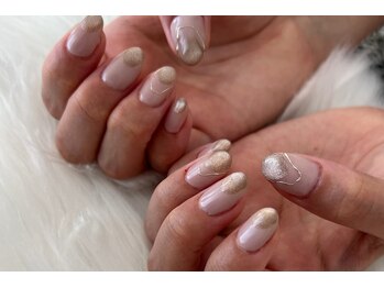 フランチェス(Frances)/先端マグネット〇ぷるんネイル