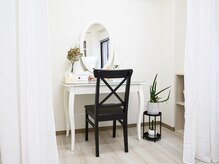 リリィ(Lily)の雰囲気（ヘアアイロンありますので施術後お直しやメイク直しできます★）