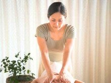 グリーンセラピー(Green therapy)/１階の部屋で施術中