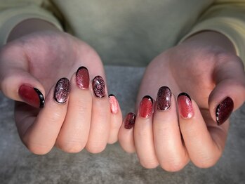 レッド×ブラックレースネイル