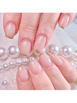 ネイルエルフ(Nail Aelf)/オフホワイトにゴールドフレンチ