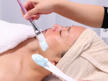 イエローウィーン(YELLOWEEN.)の写真/話題の《乳酸菌ピーリング》で赤み・ヒリつき知らずの安定肌へ