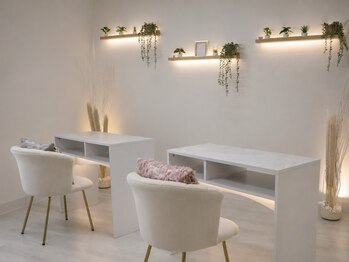 Lys Blanc nail&lash【7月下旬 NEW OPEN】の写真/【美しい手元はハンドケアから♪】綺麗な手元を目指したい方におすすめ◎ハンドケアのみのご利用も大歓迎♪