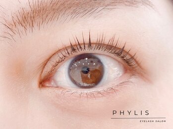 フィリス アイラッシュ 横浜ランドマークプラザ店(PHYLIS)の写真/【大人気パリジェンヌラッシュリフト】根元を立ち上げ瞳を自然に大きくクリアに見せる次世代まつ毛パーマ☆