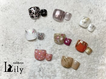 リリー(Lily)の写真/カラー・ラメ約200種類！【フットワンカラー¥6600/フット定額アート¥7700★】気分があがる足元を演出♪