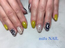 ミフ ネイル(mifu NAIL)/お洒落ドットネイル