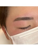 ユニルーム(uni room)/眉パーマで毛流れを作る◎