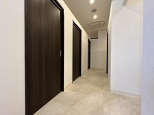 レイ 熊本上通店(Rey)/眉毛/【店内】全部屋完全個室