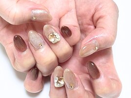 ブラウン×ビジュー定額¥8000
