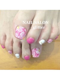 お花レース風フットネイル