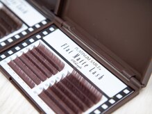 ブラウンのエクステも人気です♪