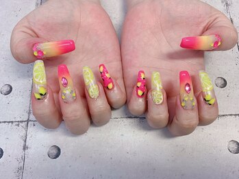 ネイル ビューティーマジック 葛西本店/レモンロングネイル