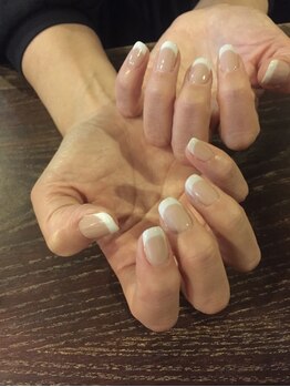 ベルタ(Belta)/フレンチネイル