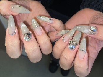 ネイルメゾン 渋谷店(NAIL MAISON)の写真/【17000円スカルプ持ち込みご相談コース】長さだし10本にお好きな持ち込みアートをご案内♪