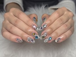 宝石ネイル